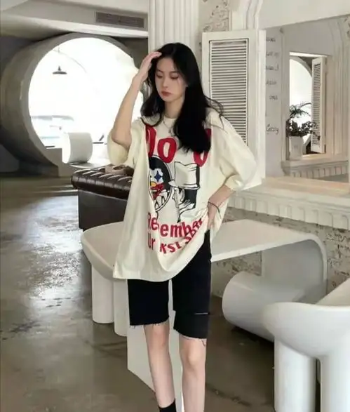 女人穿什么衣服显得有女人味