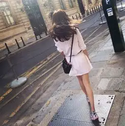 女图头像背影小清新