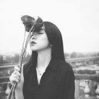 女黑白头像高冷图片微信头像图片大全